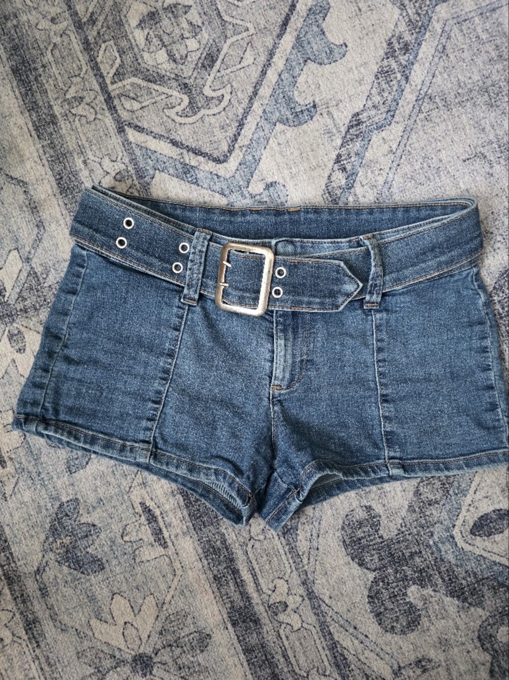 "Divided" for H&M Hip hugger Denim Jean Shorts with Built-In Belt. Ladies size 4